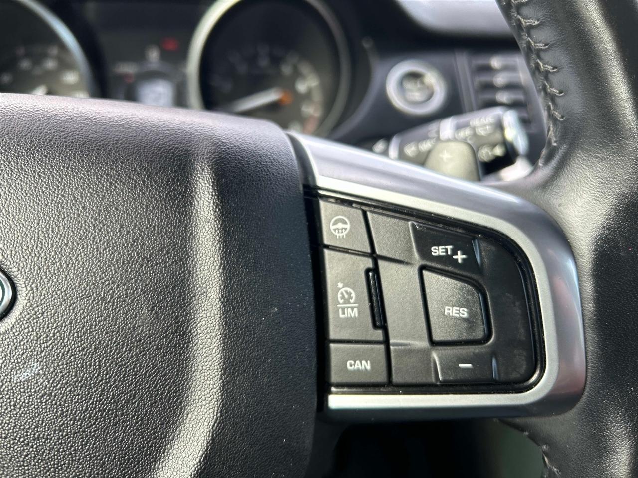 Land Rover Discovery Sport  2017