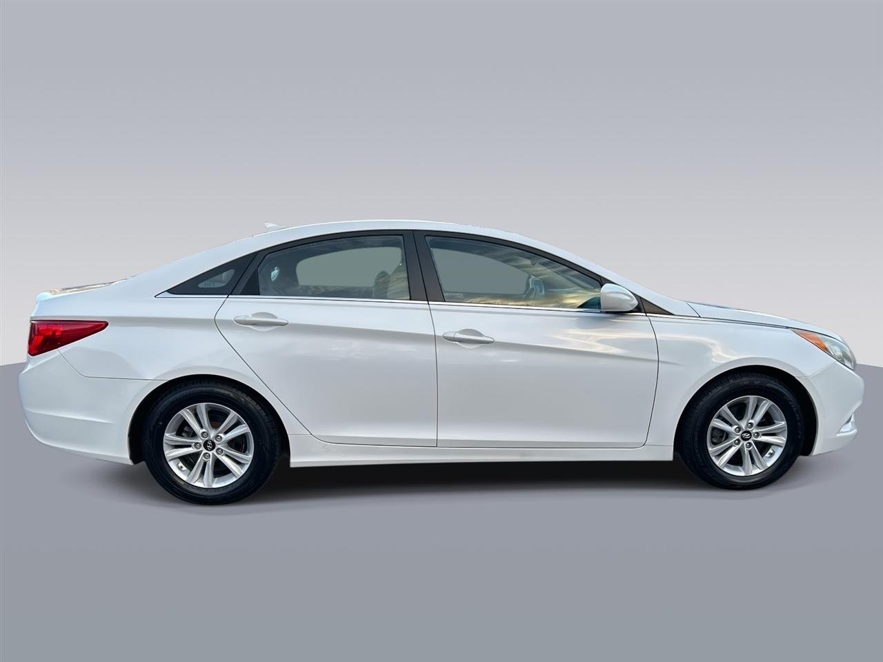 Hyundai Sonata  2013