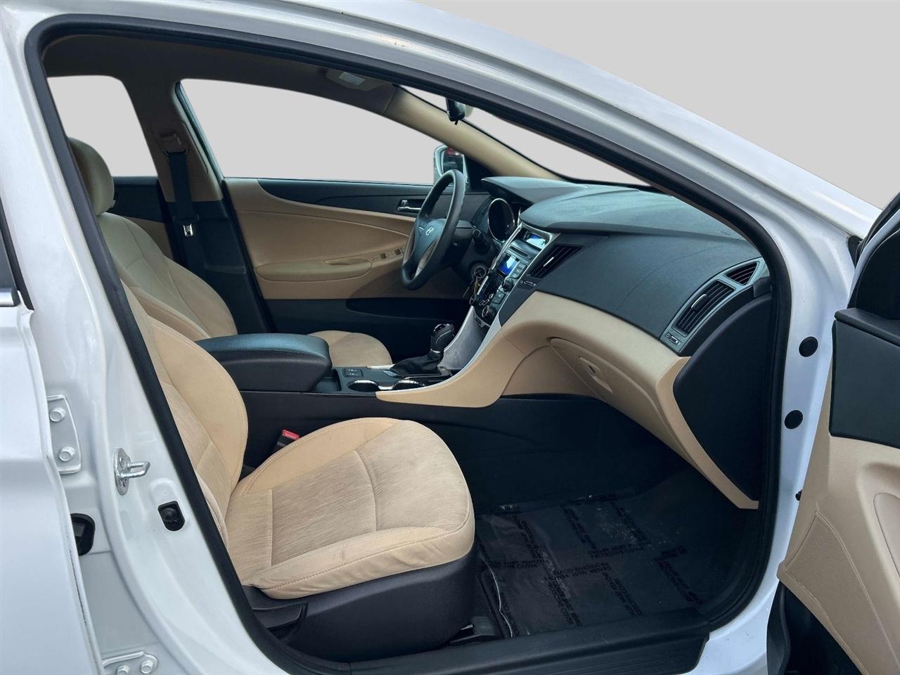 Hyundai Sonata  2013