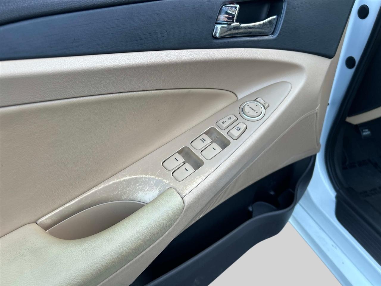 Hyundai Sonata  2013