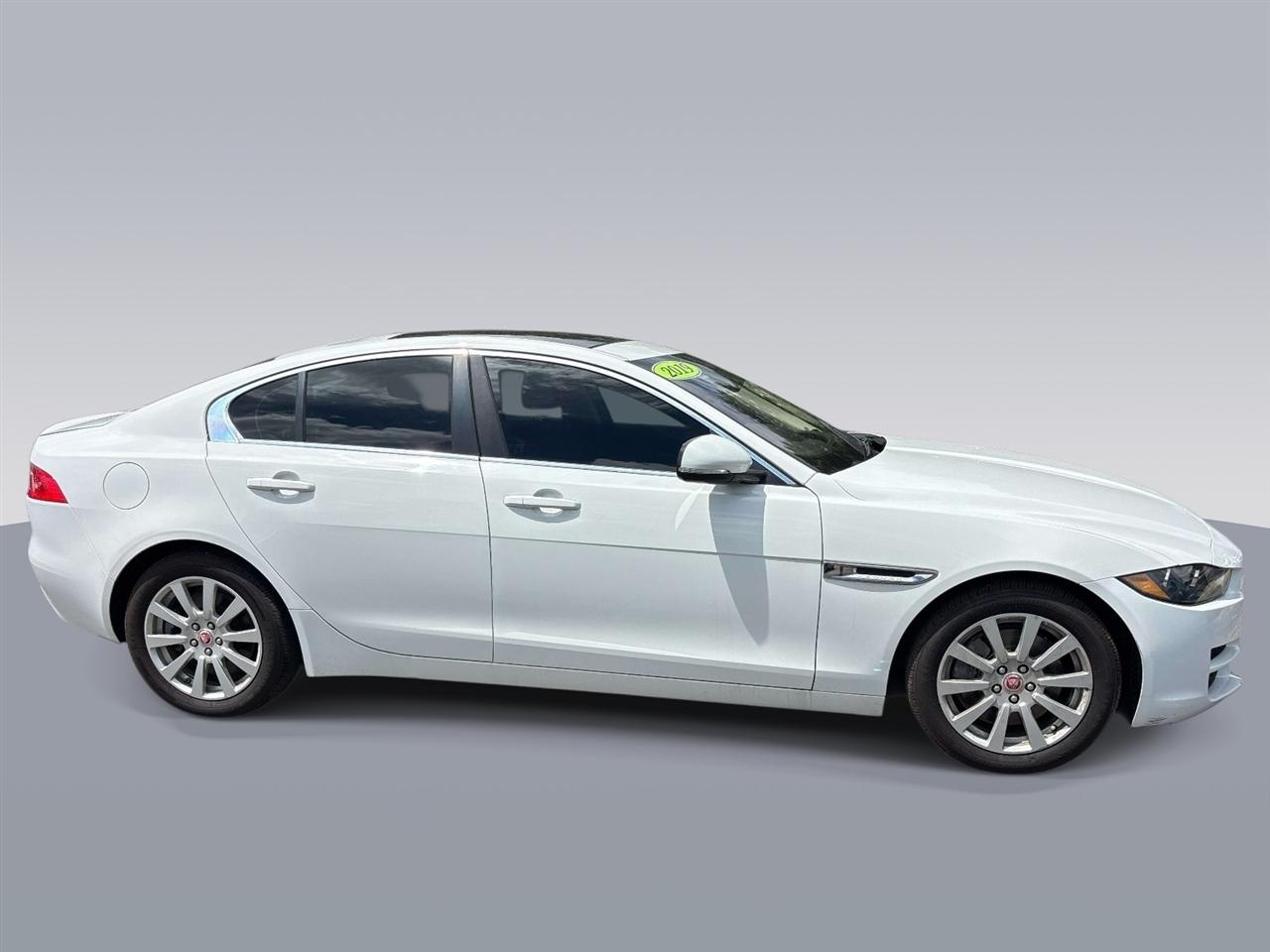 Jaguar XE 25t RWD 2019