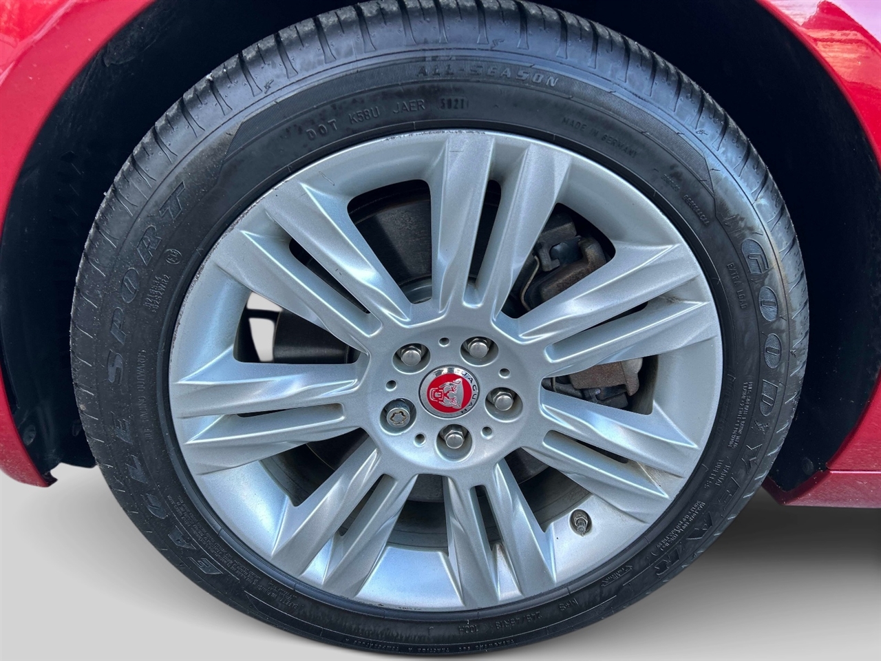 Jaguar XF-Series  2017