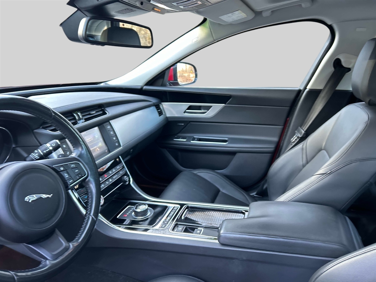 Jaguar XF-Series  2017