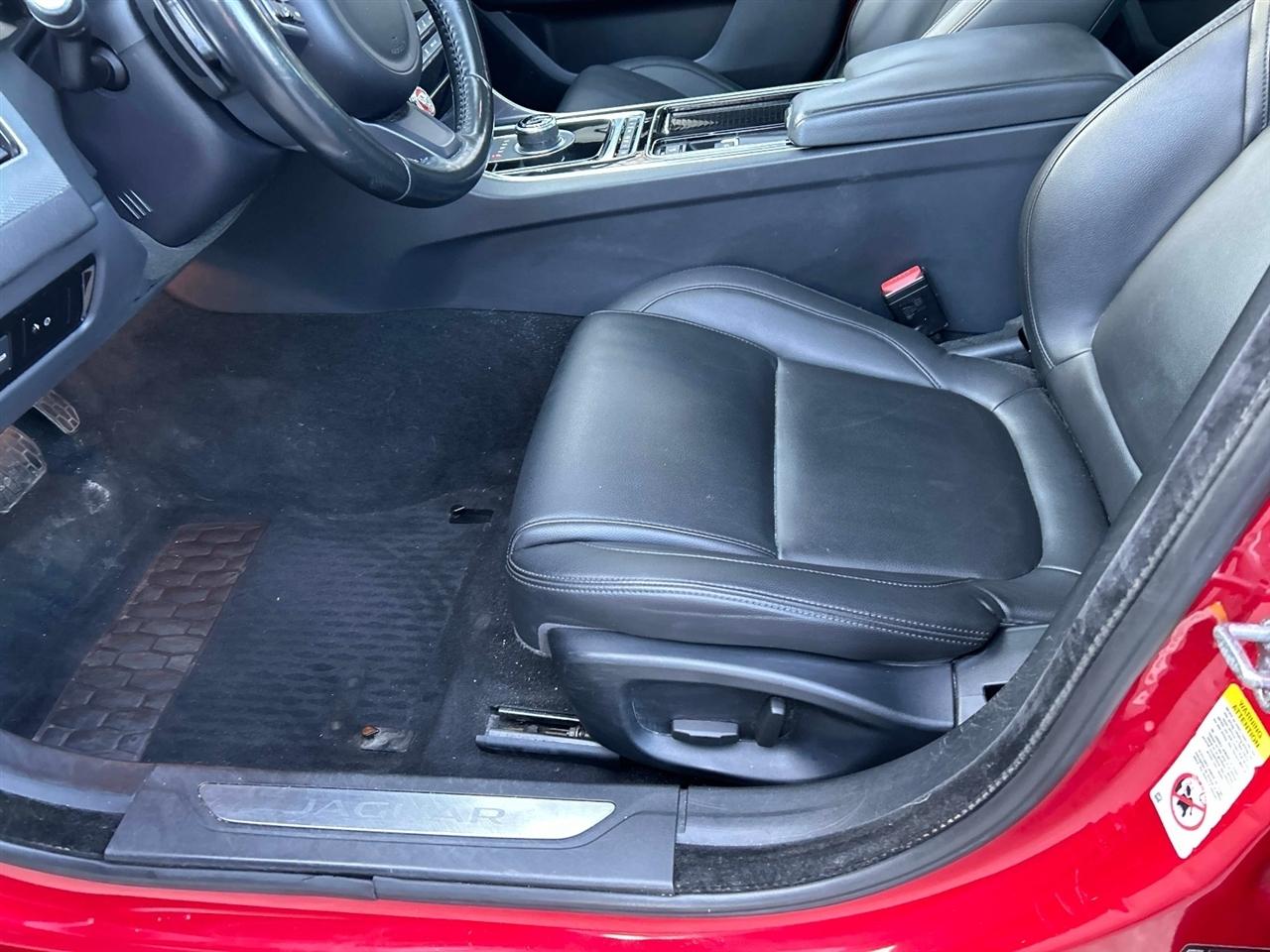 Jaguar XF-Series  2017