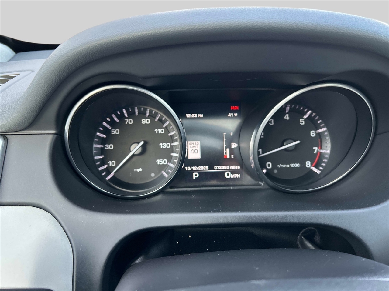 Land Rover Discovery Sport  2016