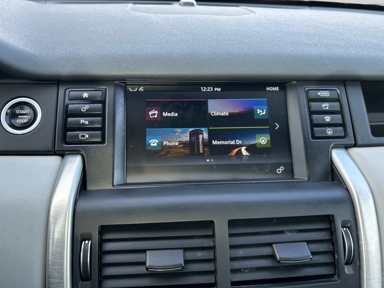 Land Rover Discovery Sport  2016