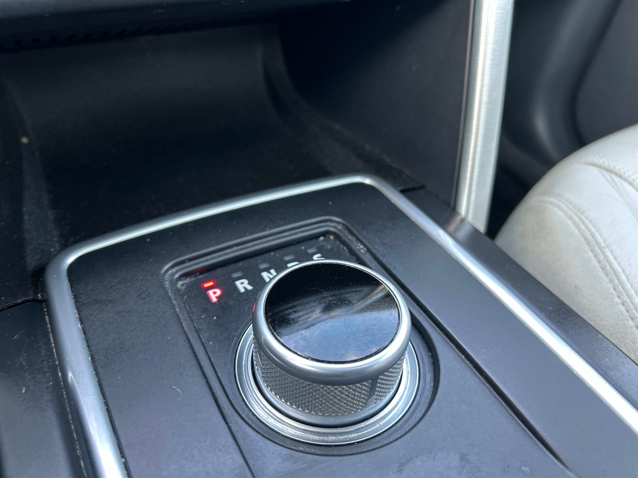 Land Rover Discovery Sport  2016