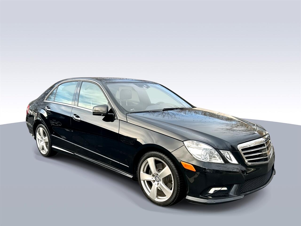 2010 Mercedes-Benz E-Class E350 Luxury's photo