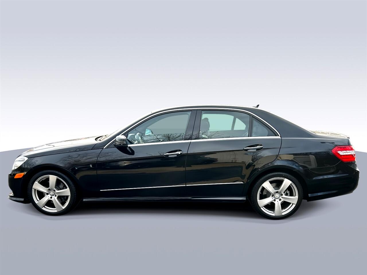 Mercedes-Benz E-Class  2010