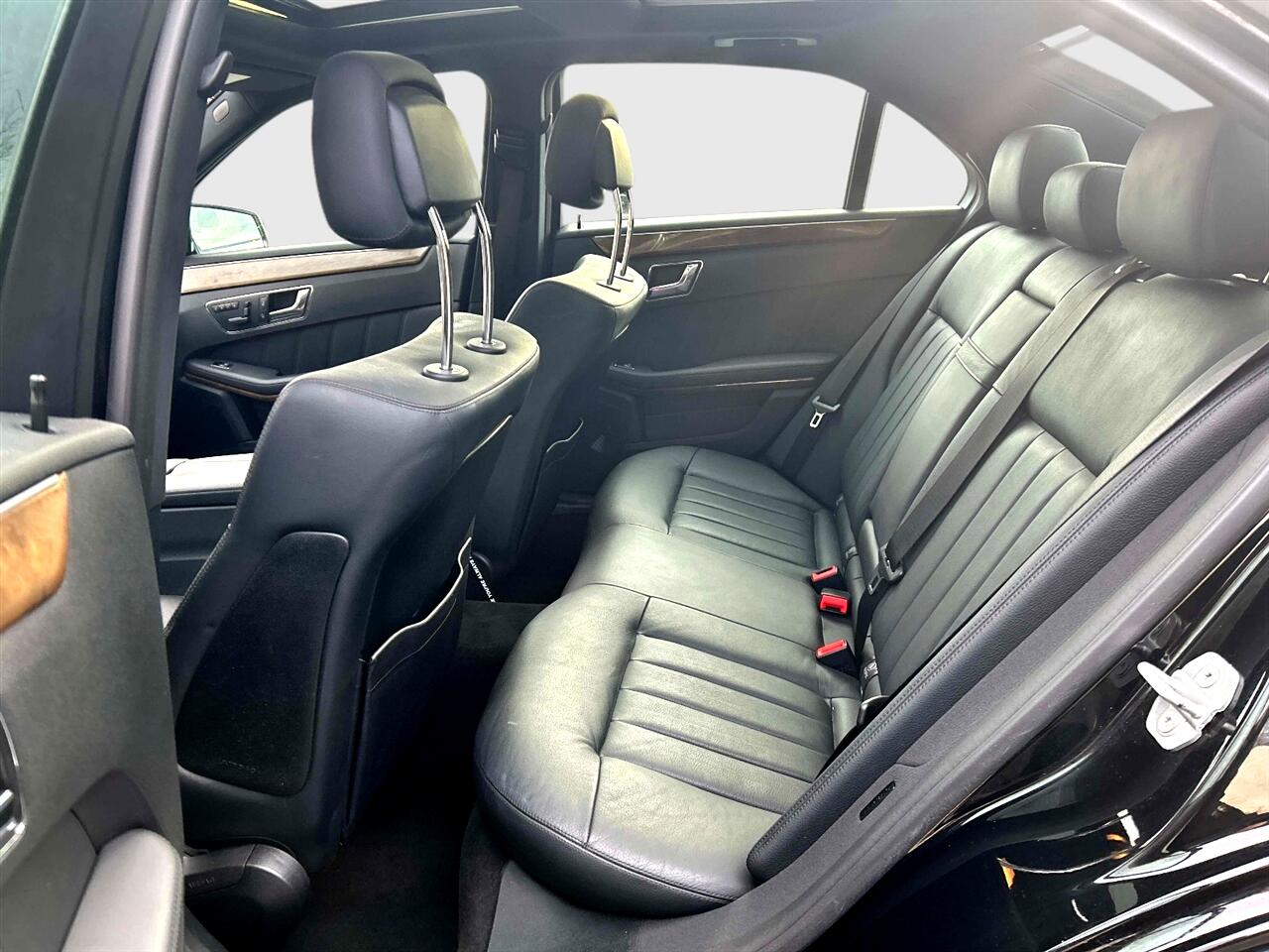 Mercedes-Benz E-Class  2010