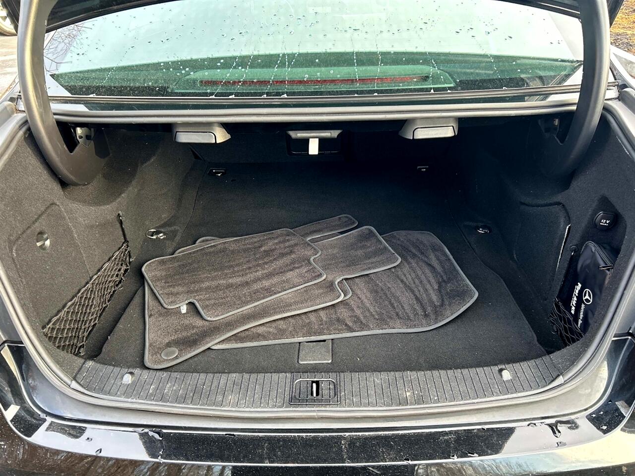 Mercedes-Benz E-Class  2010