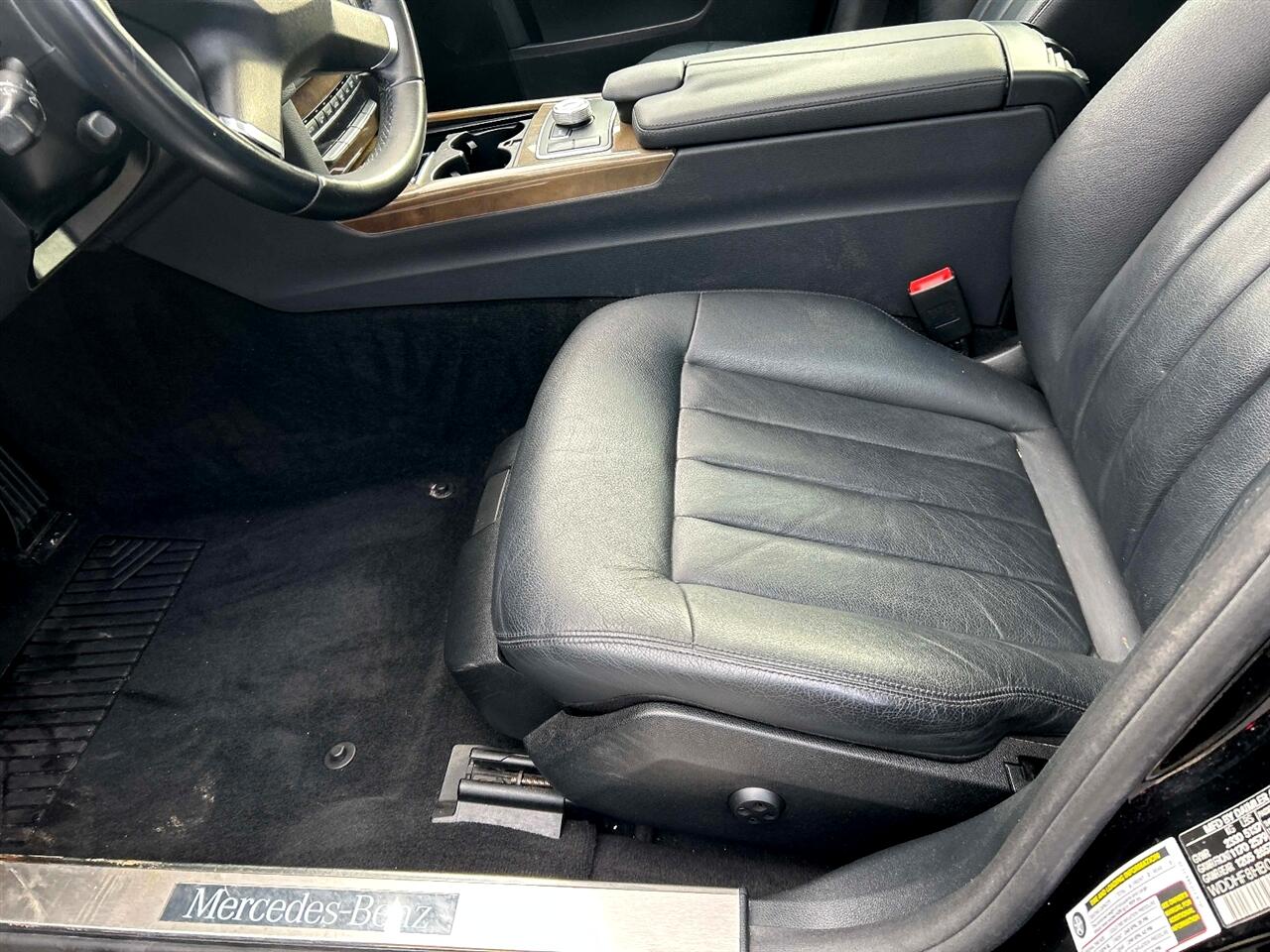 Mercedes-Benz E-Class  2010