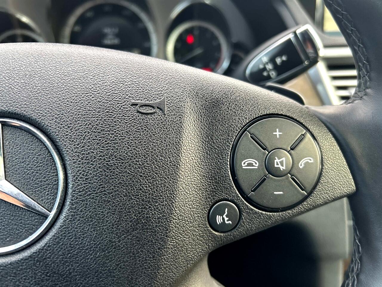 Mercedes-Benz E-Class  2010