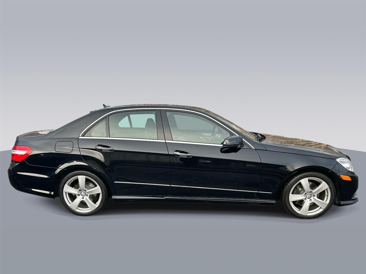 Mercedes-Benz E-Class  2010