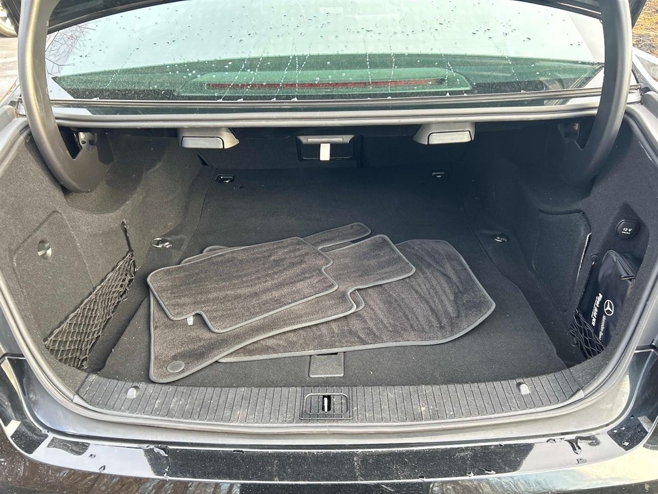 Mercedes-Benz E-Class  2010