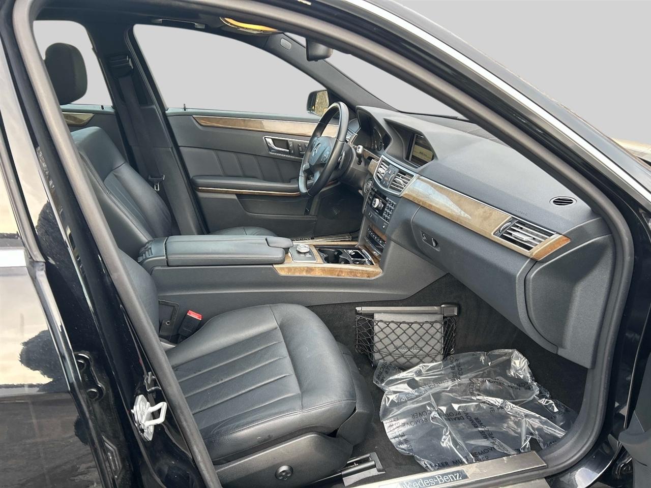 Mercedes-Benz E-Class  2010