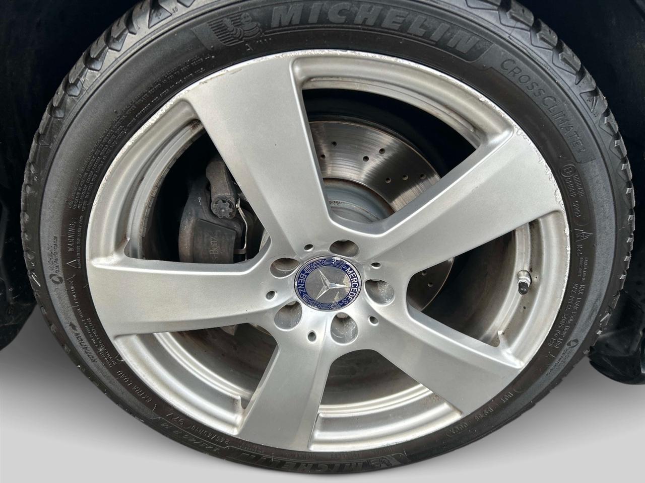 Mercedes-Benz E-Class  2010