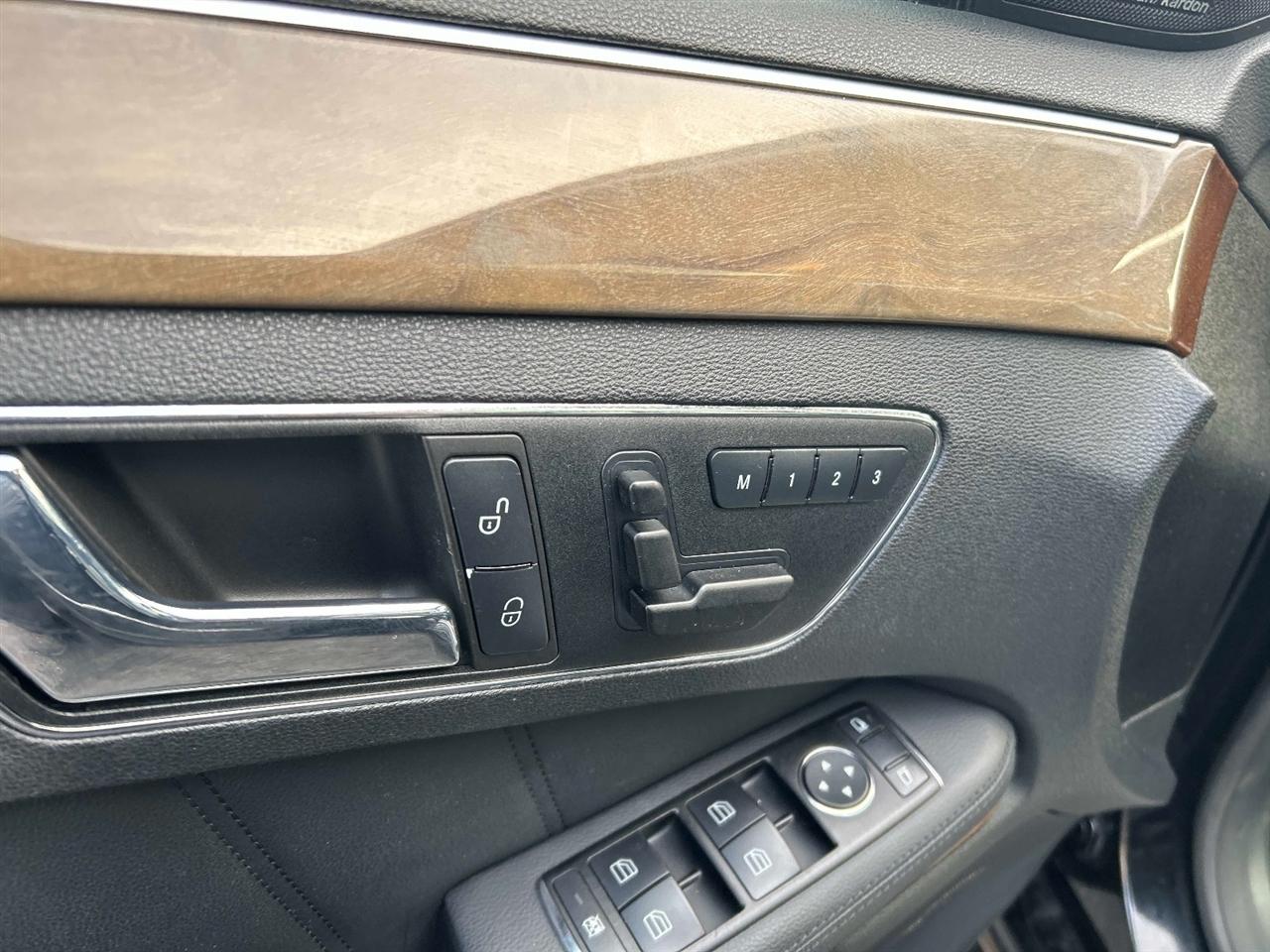 Mercedes-Benz E-Class  2010