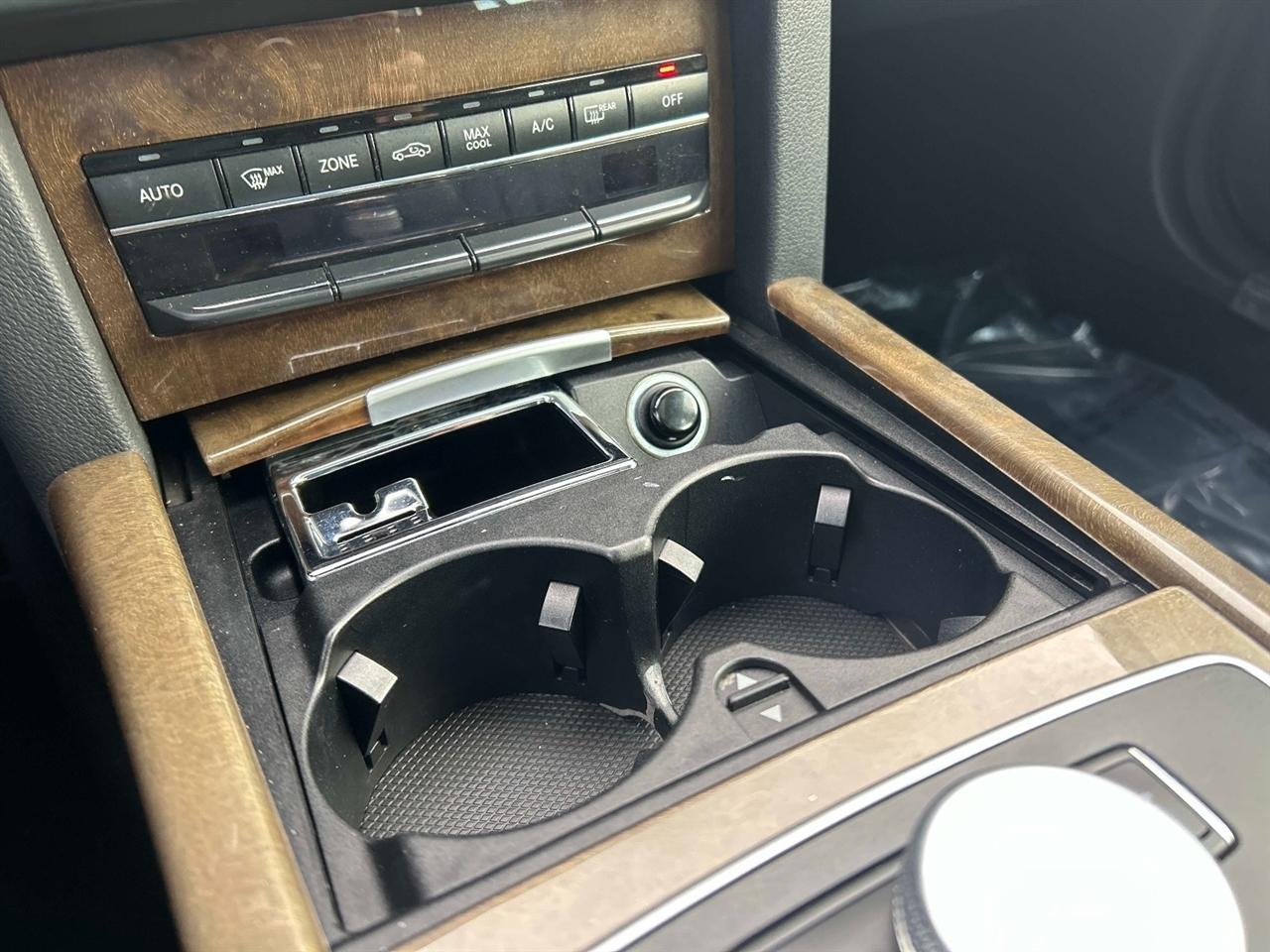 Mercedes-Benz E-Class  2010