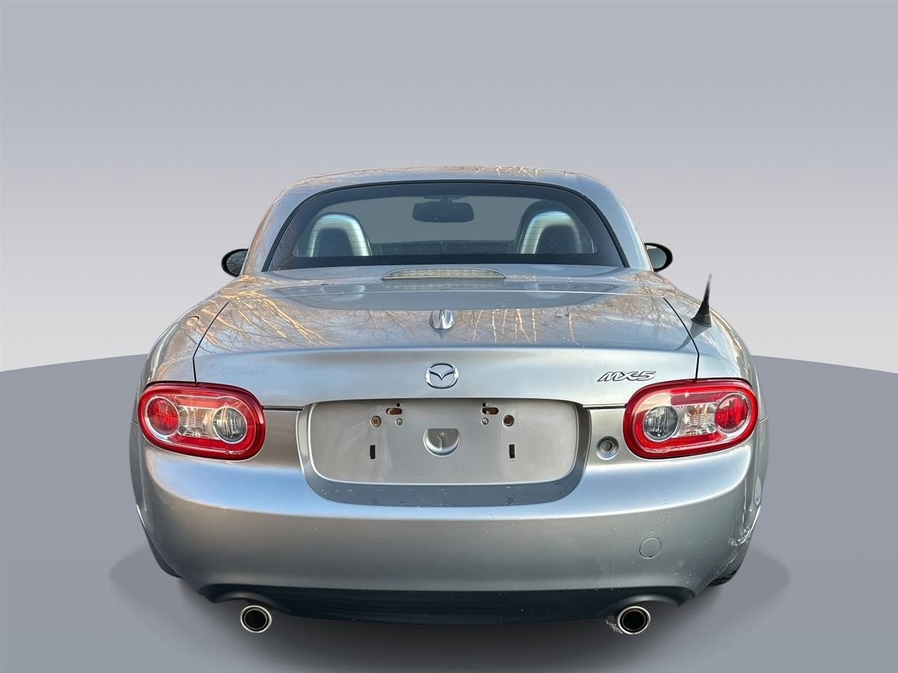 Mazda MX-5 Miata  2010