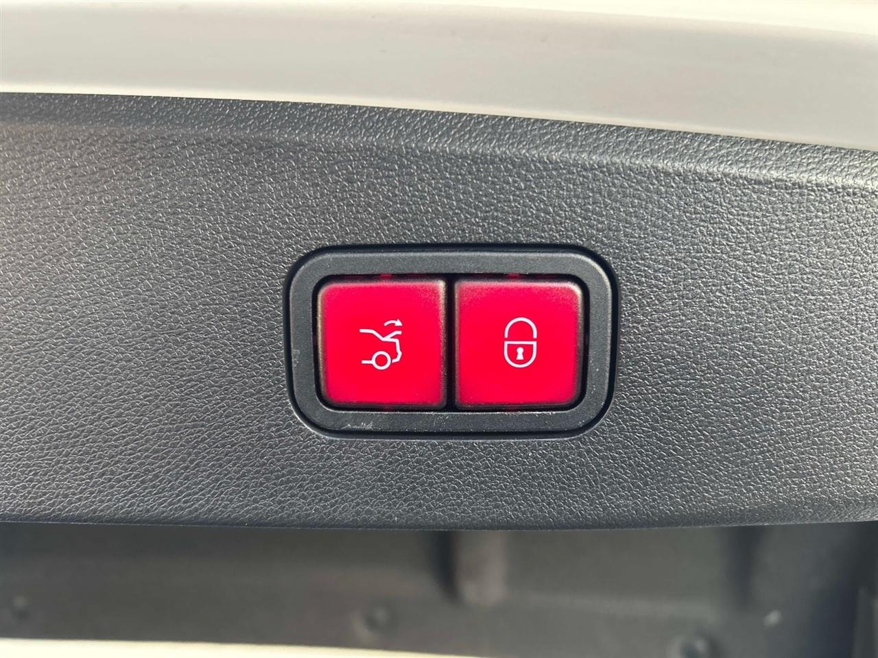 Mercedes-Benz E-Class  2016