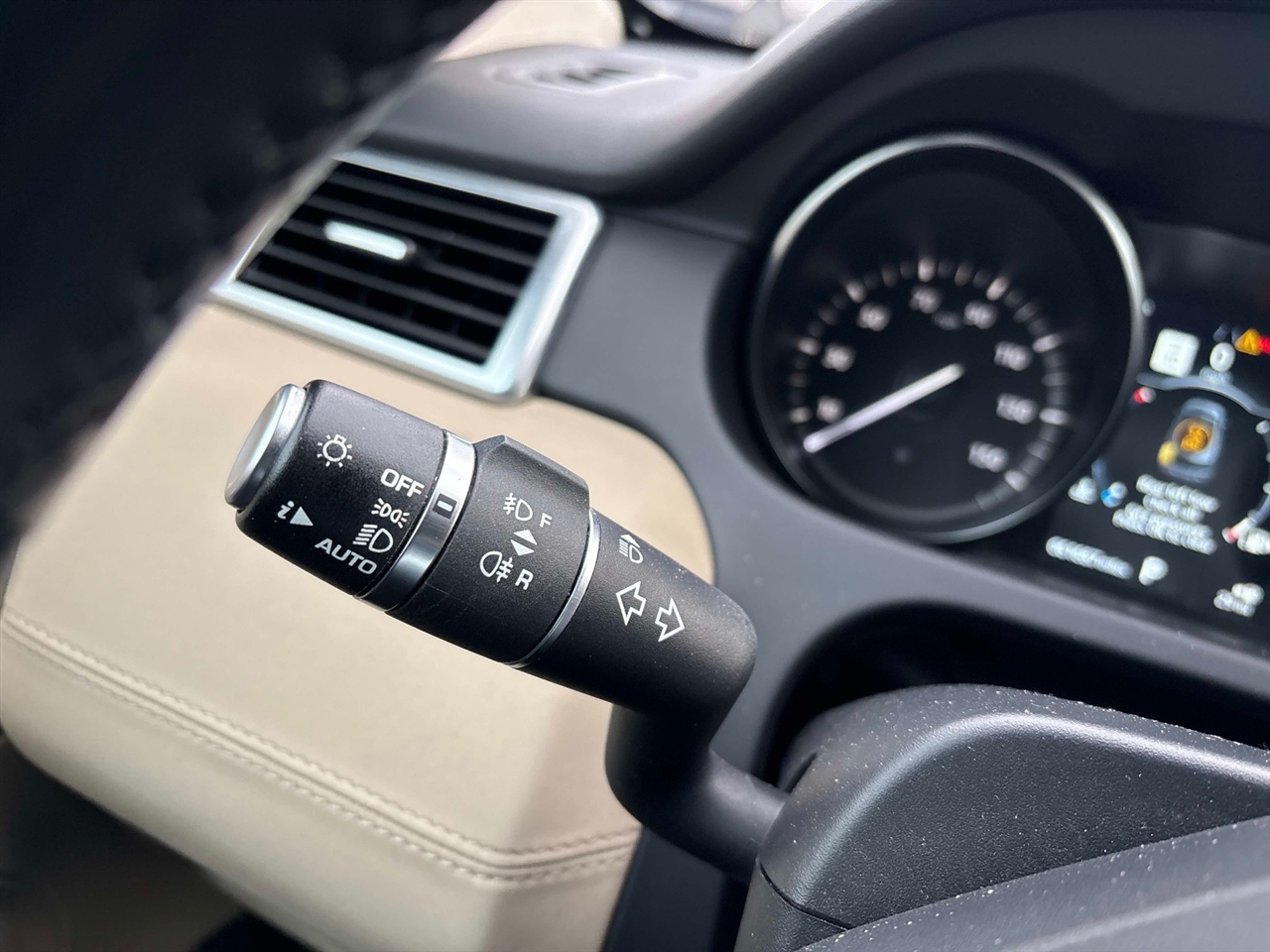 Land Rover Discovery Sport  2019