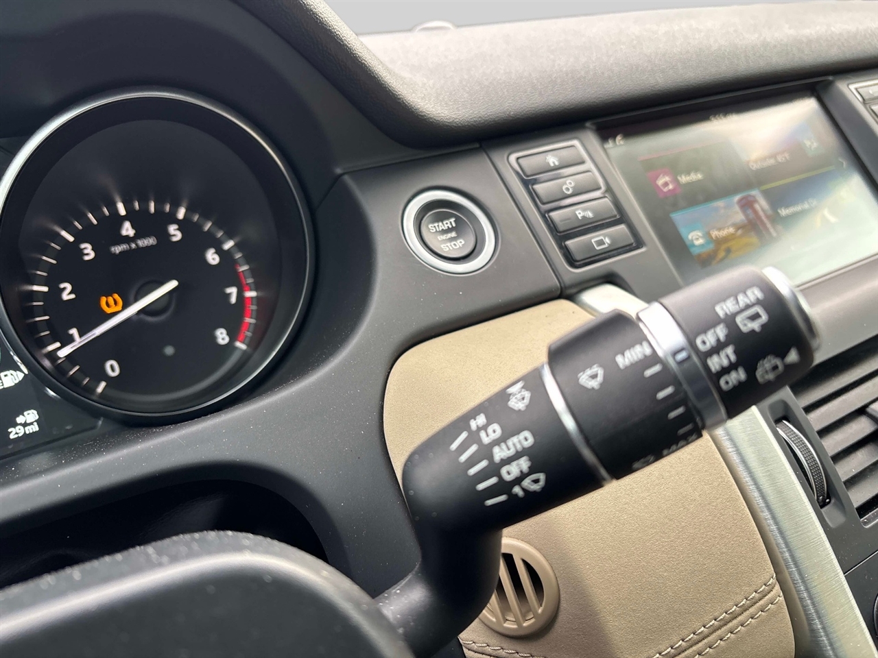 Land Rover Discovery Sport  2019