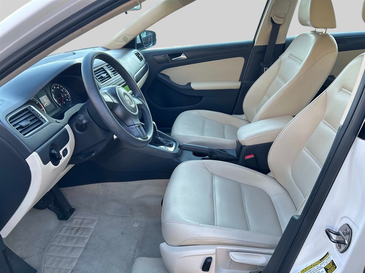 Volkswagen Jetta  2014