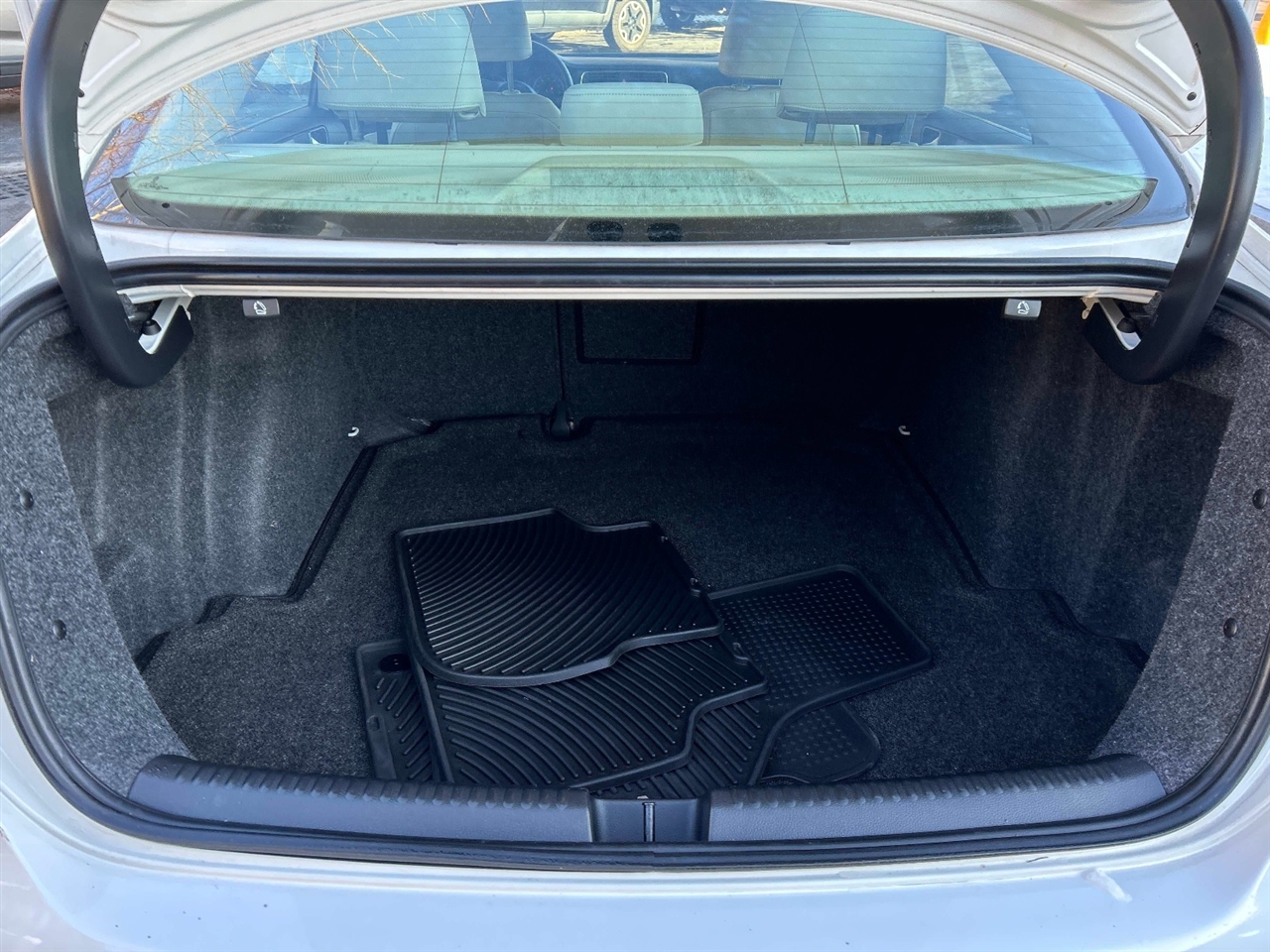 Volkswagen Jetta  2014