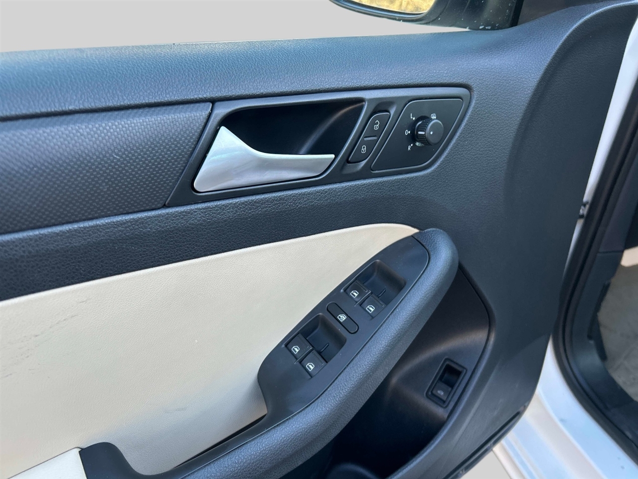 Volkswagen Jetta  2014