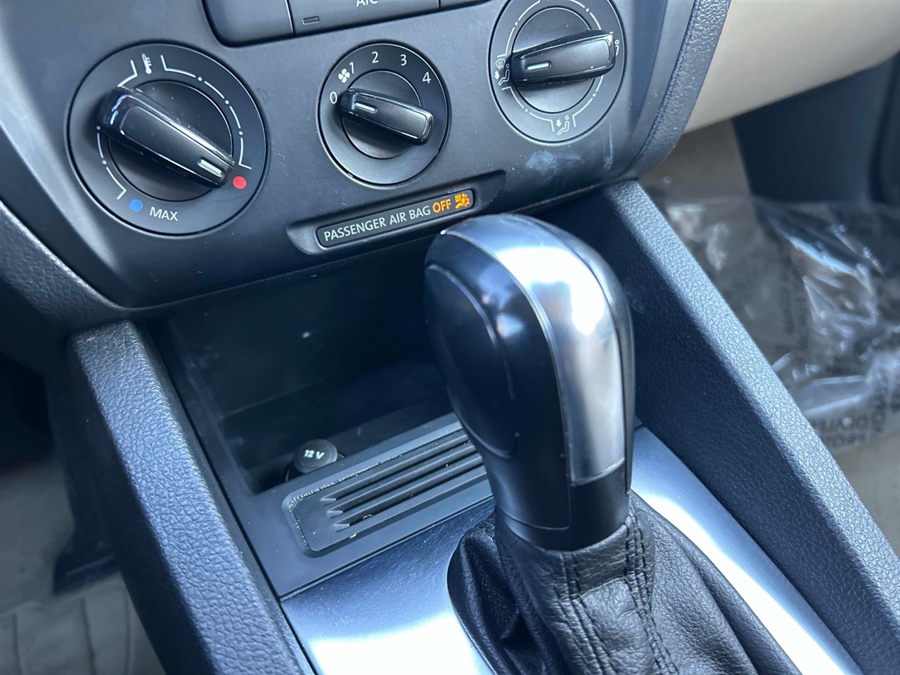 Volkswagen Jetta  2014