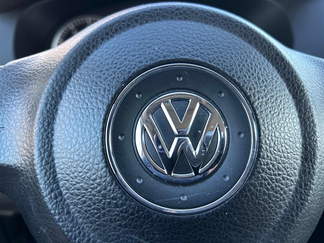 Volkswagen Jetta  2014