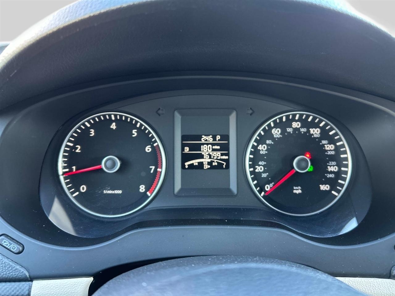 Volkswagen Jetta  2014