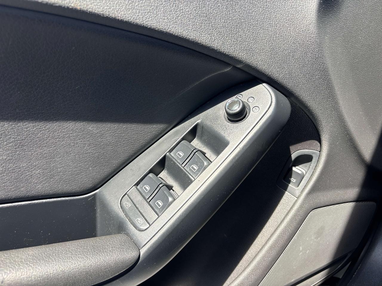 Audi A4 4dr Sdn CVT 2.0T FrontTrak Prem 2009