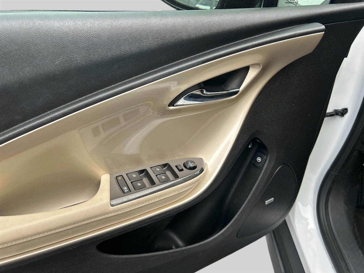 Chevrolet Volt  2012