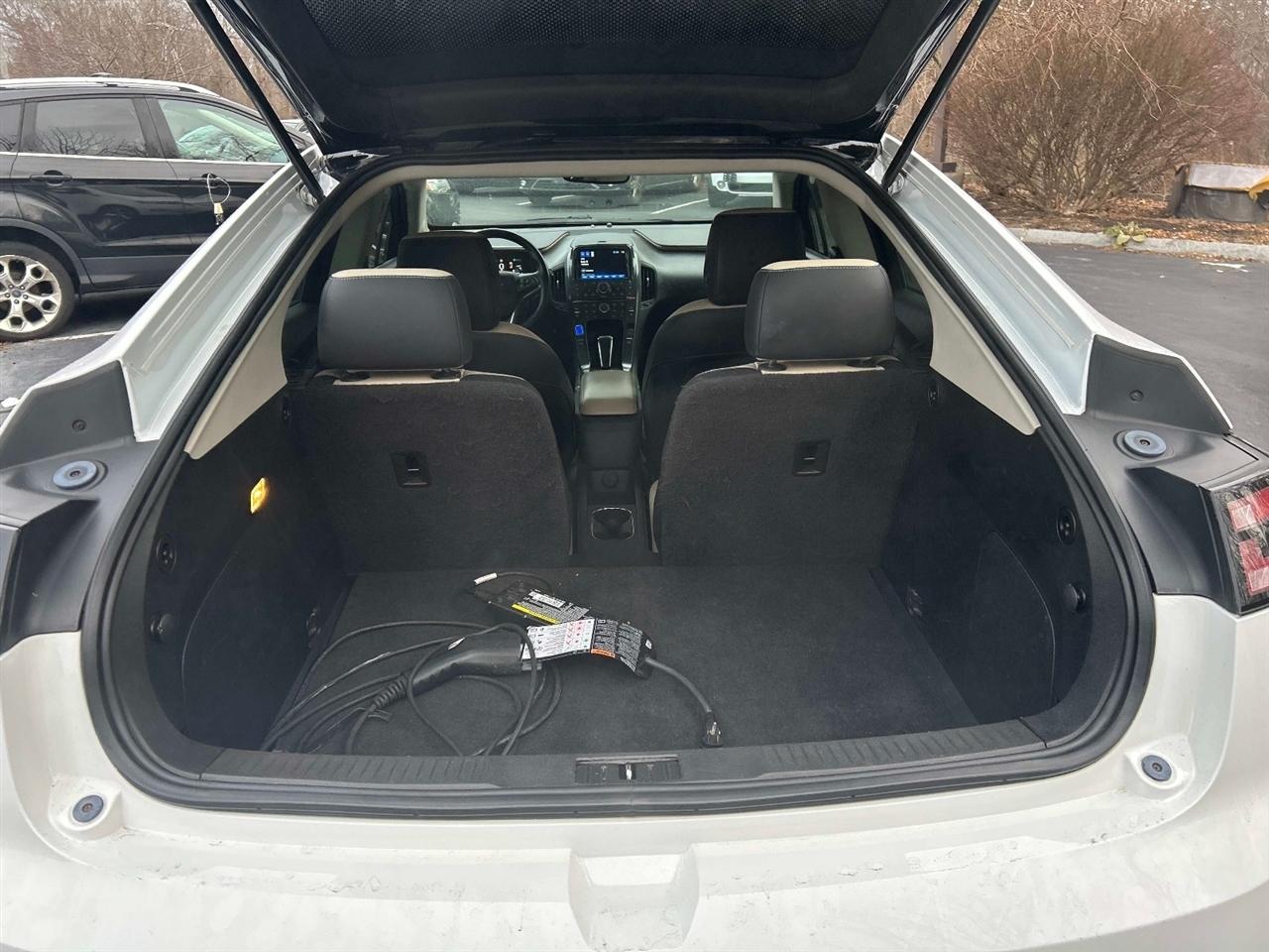 Chevrolet Volt  2012