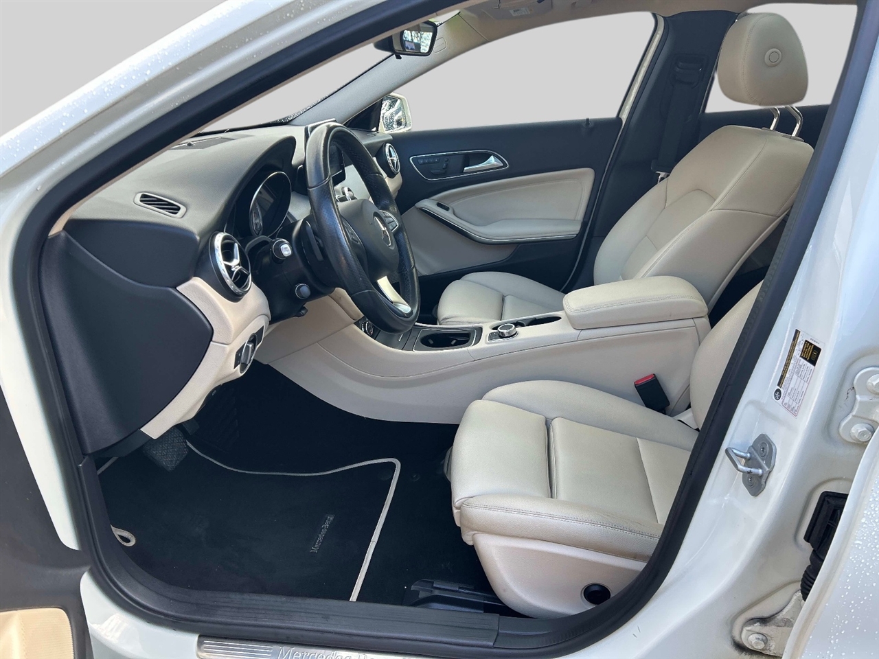 Mercedes-Benz GLA-Class  2017