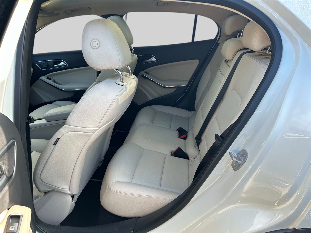 Mercedes-Benz GLA-Class  2017