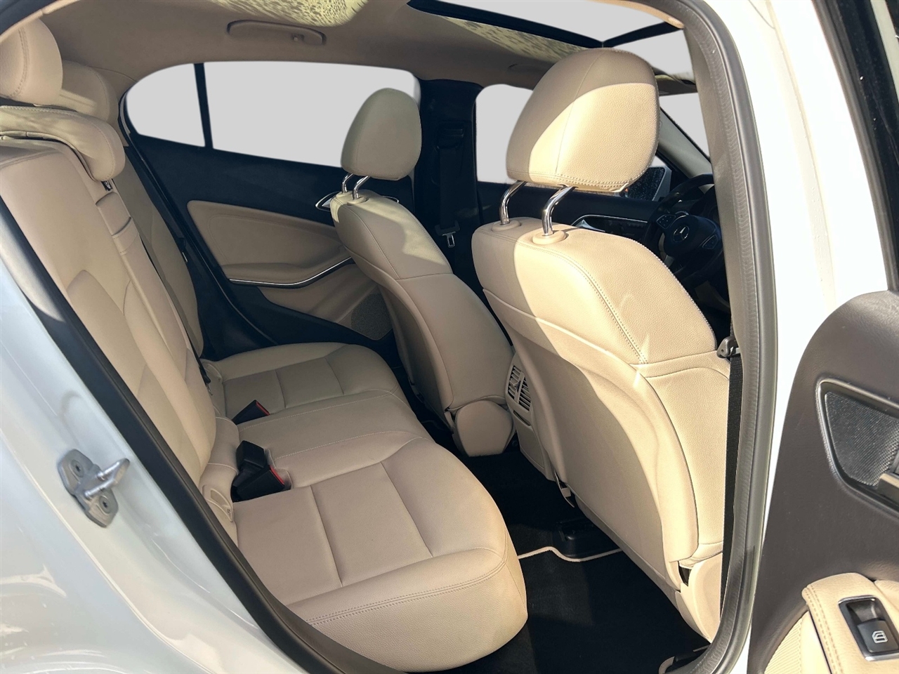 Mercedes-Benz GLA-Class  2017