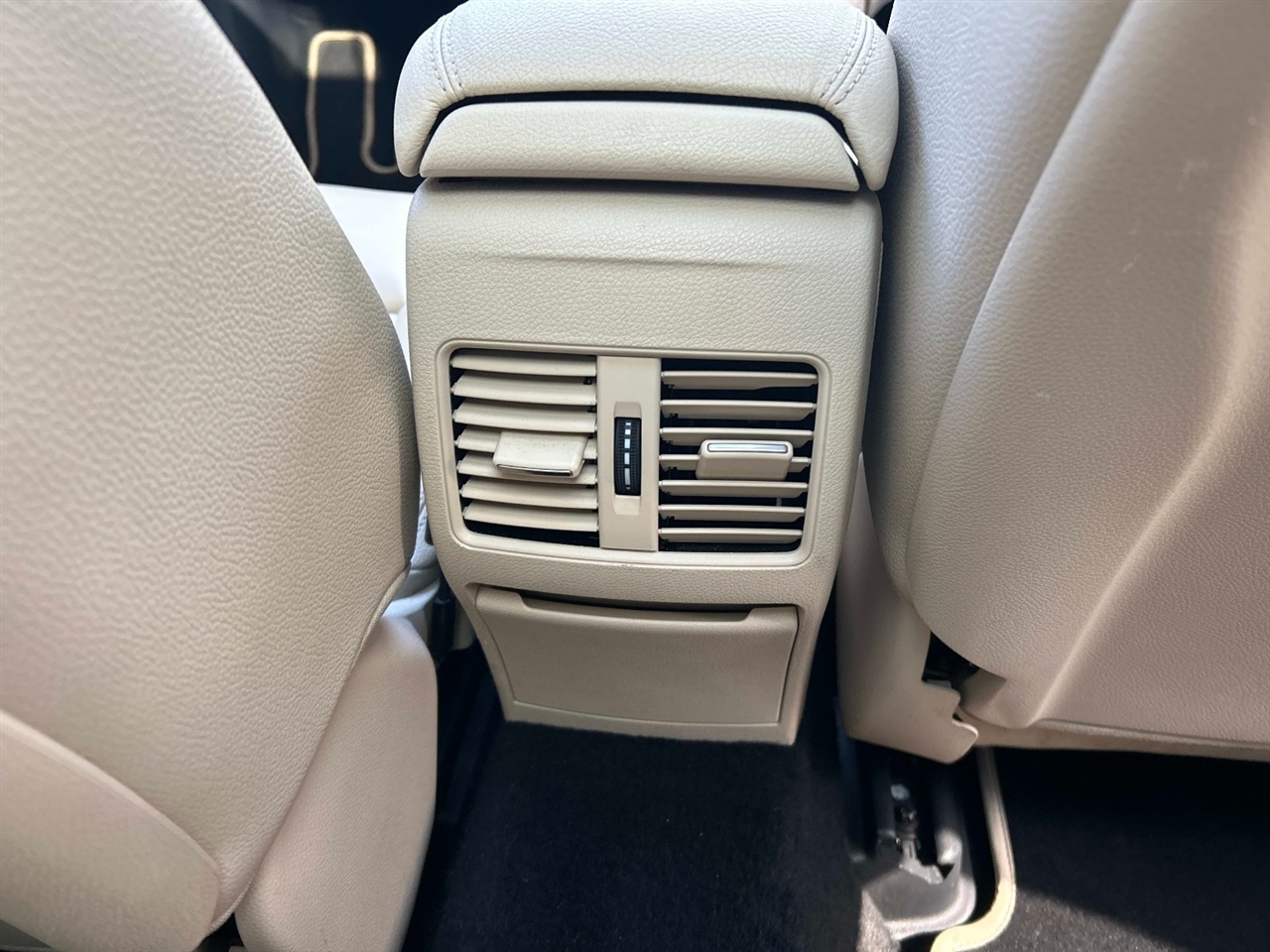 Mercedes-Benz GLA-Class  2017