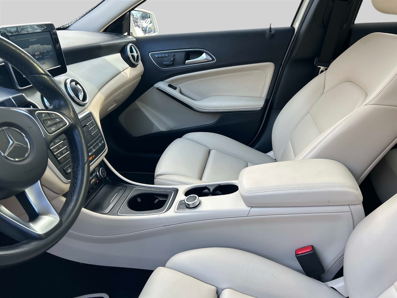 Mercedes-Benz GLA-Class  2017