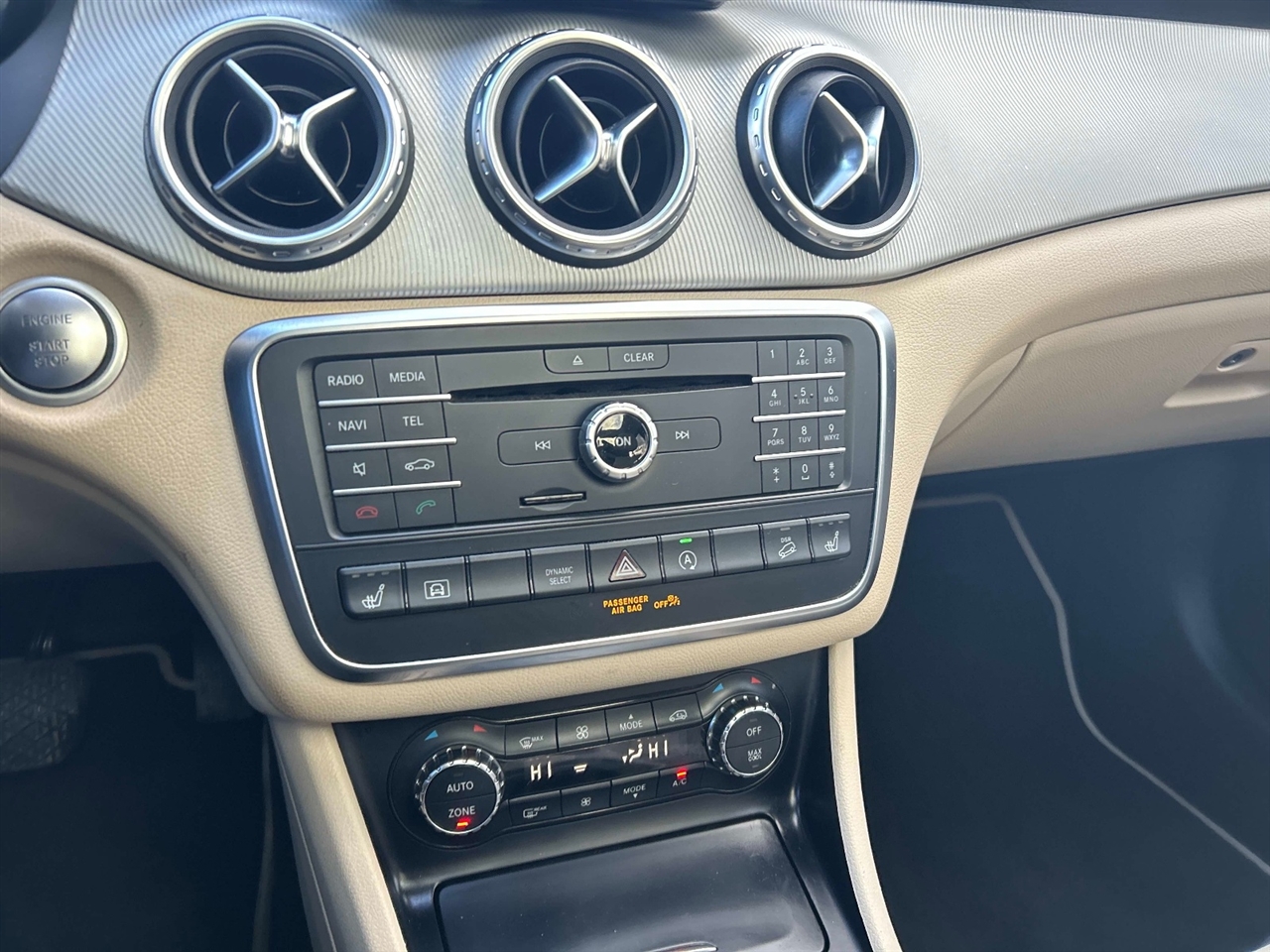 Mercedes-Benz GLA-Class  2017