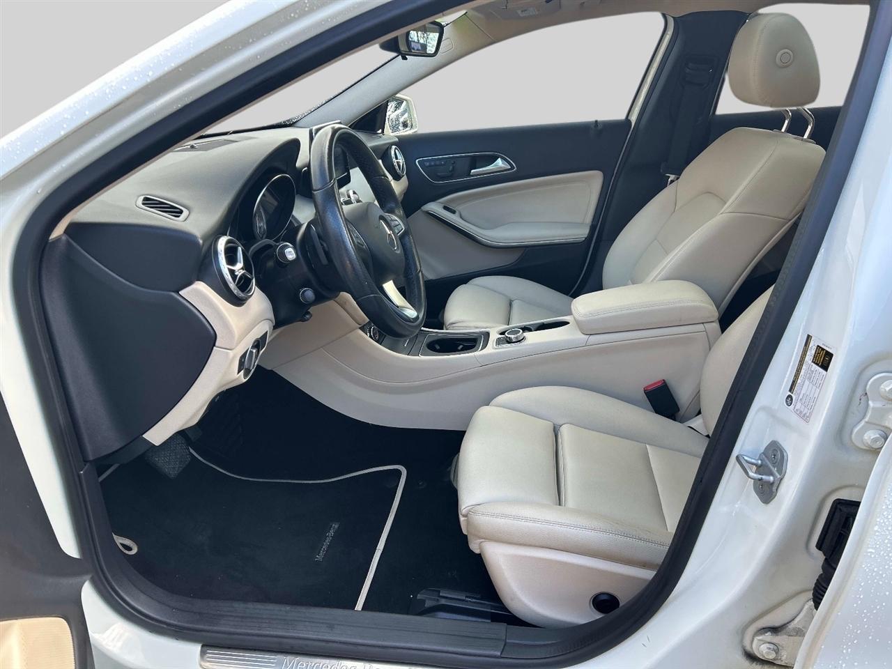 Mercedes-Benz GLA-Class  2017