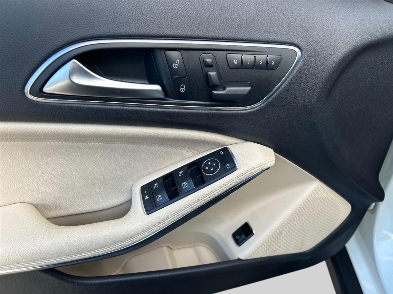 Mercedes-Benz GLA-Class  2017