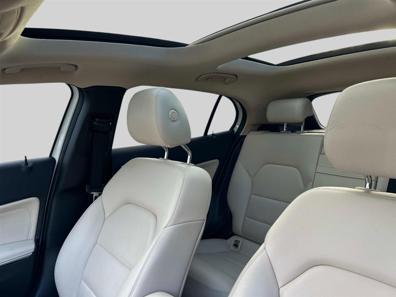 Mercedes-Benz GLA-Class  2017