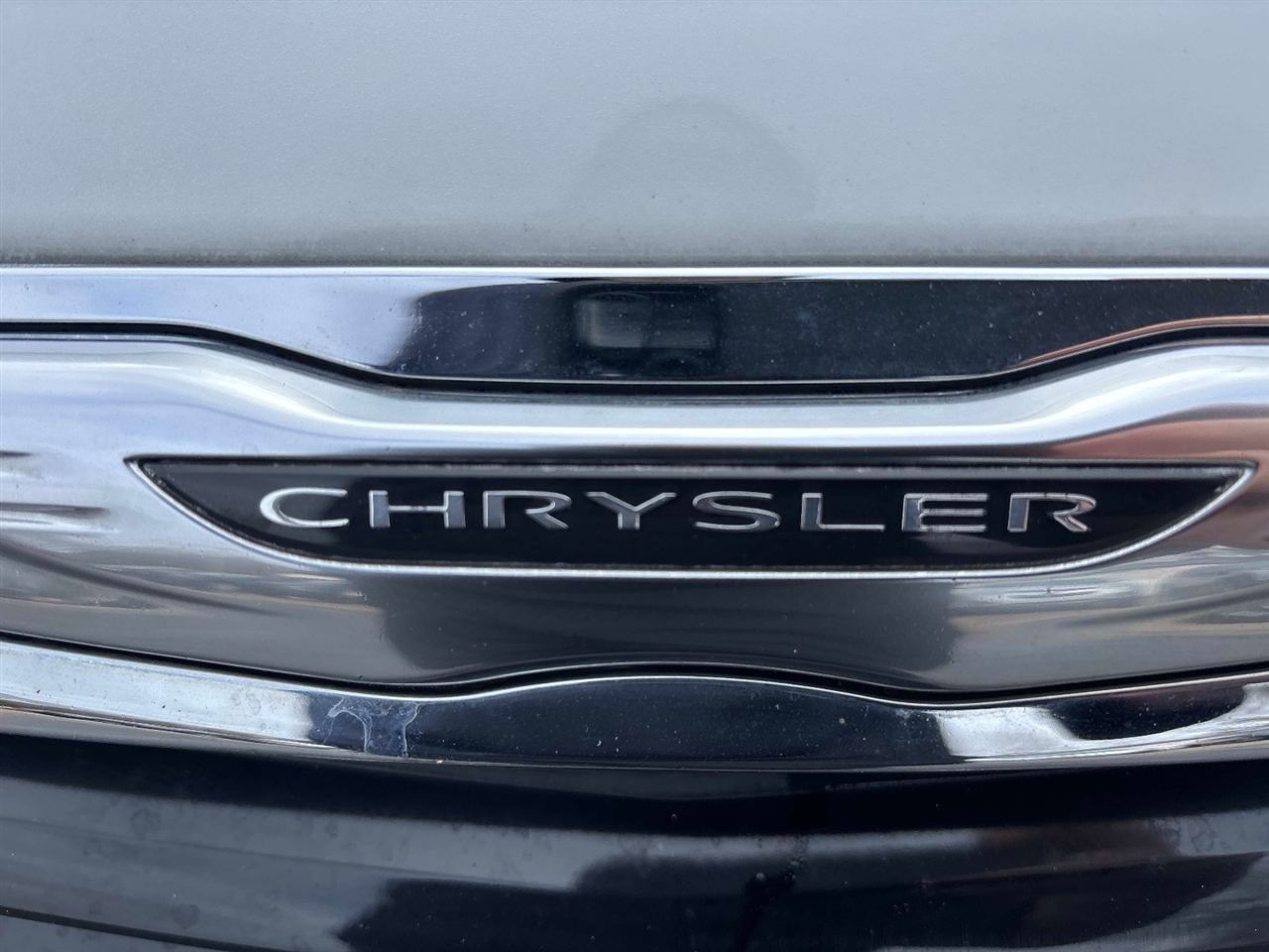 Chrysler 200  2012