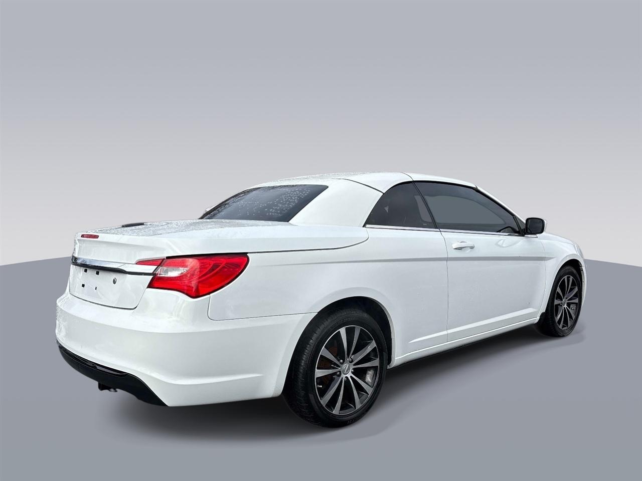 Chrysler 200 2dr Conv S 2012