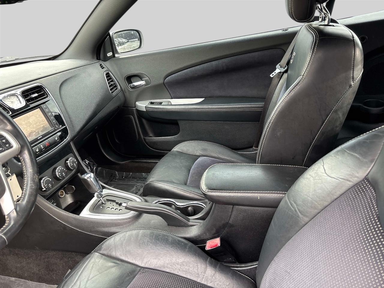 Chrysler 200 2dr Conv S 2012
