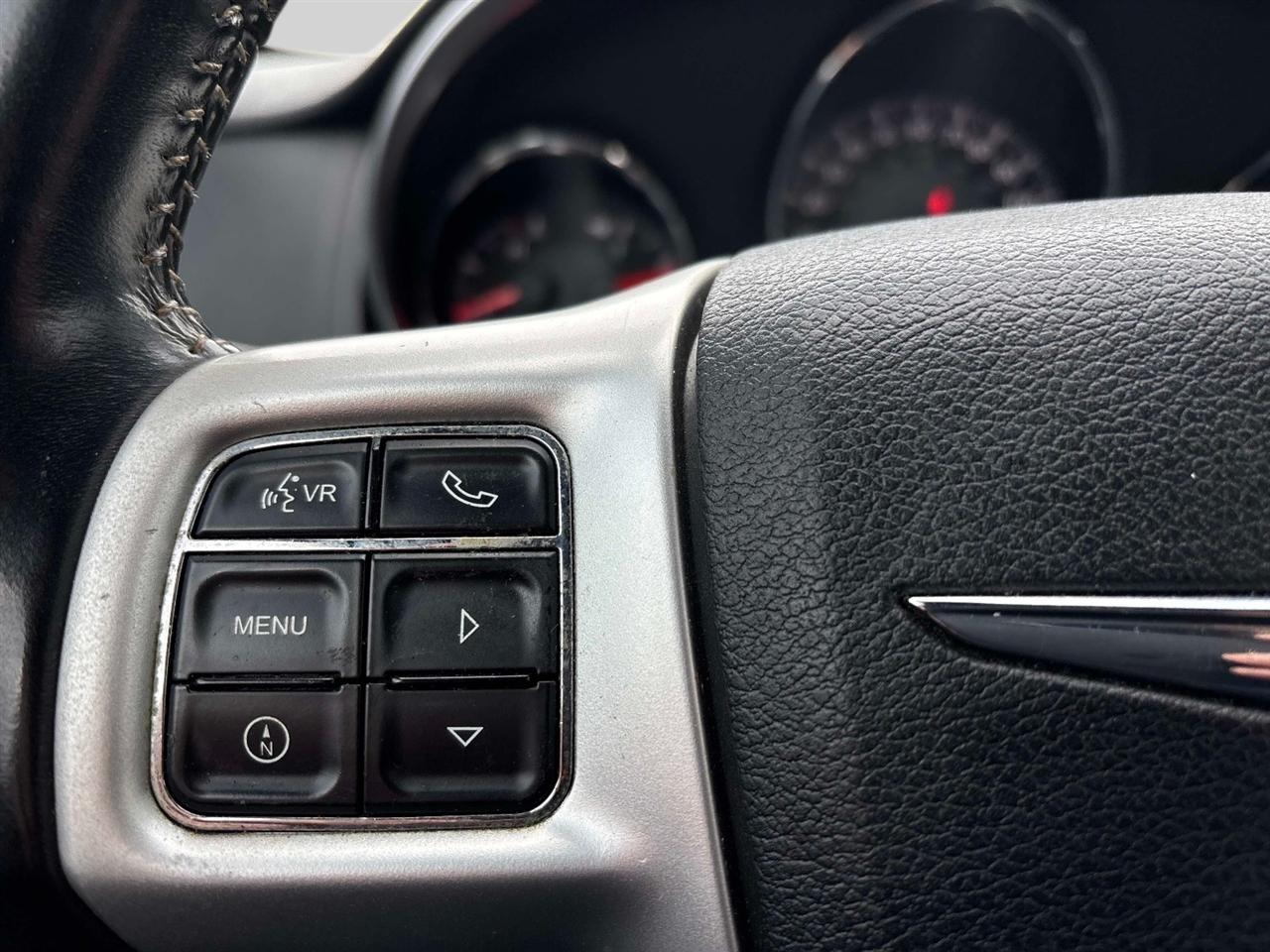 Chrysler 200 2dr Conv S 2012