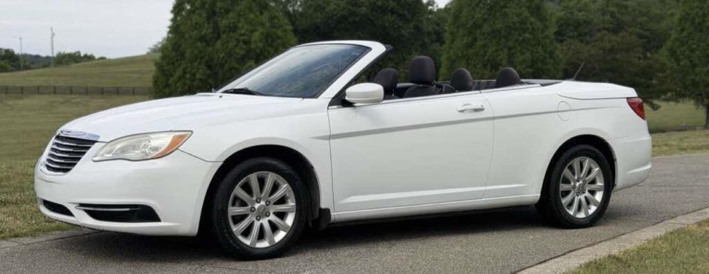 Chrysler 200 2dr Conv S 2012